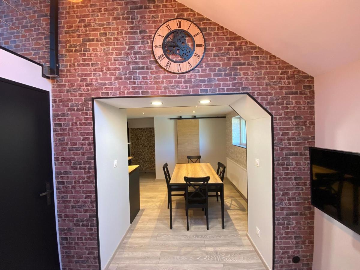 Logements Equipes A Onnaing Avec Espace Balneo En Option Proche Toyota, Autoroute Et Valenciennes Exterior foto